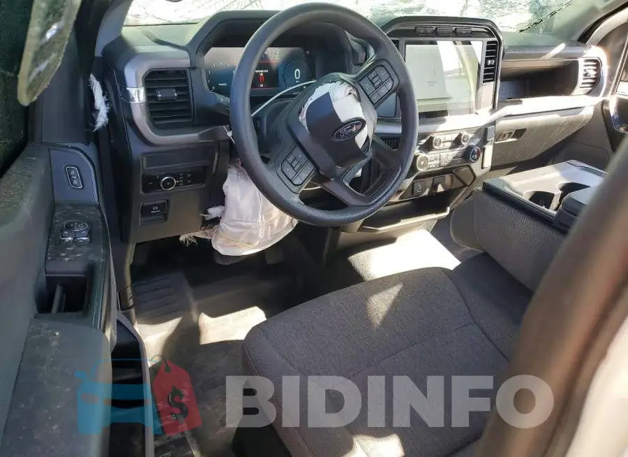 1FTMF1L57RKF26026 Photo# 8