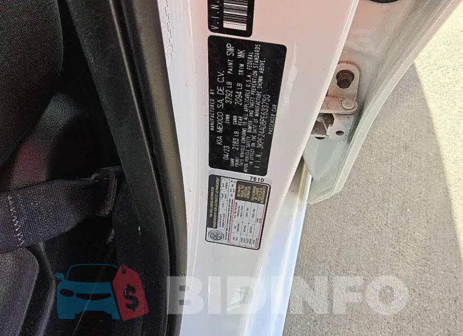 3KPF24AD8PE633750 Photo# 13