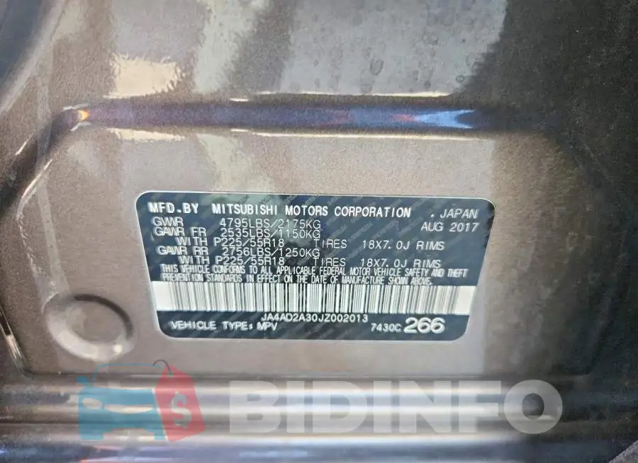 JA4AD2A30JZ002013 Photo# 12