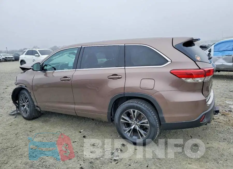 5TDZZRFH8JS276780 Photo# 2