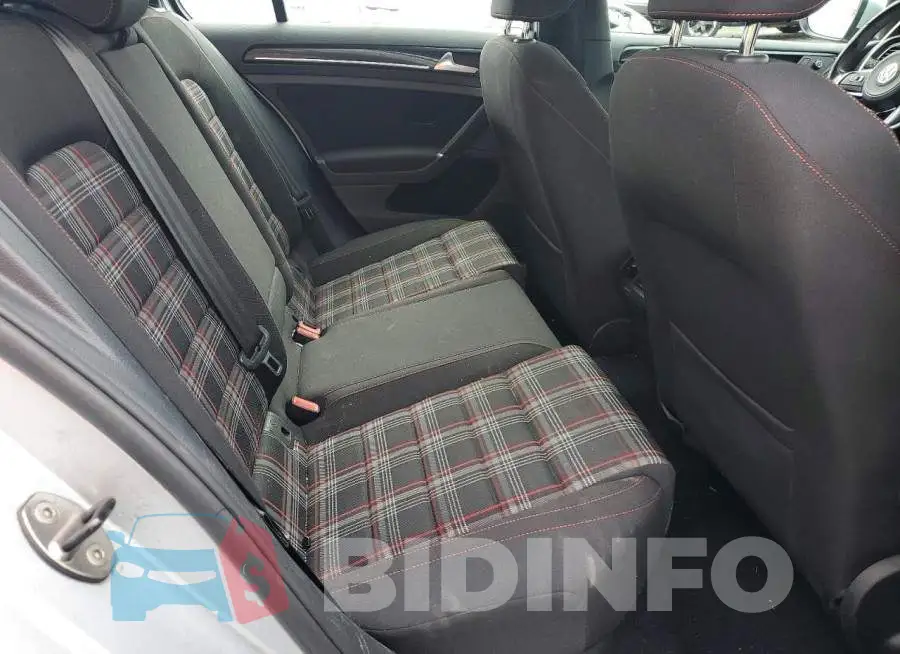 3VW5T7AU2HM003754 Photo# 10