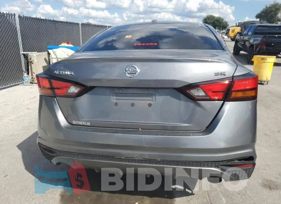 1N4BL4CV1KC167201 Photo# 6