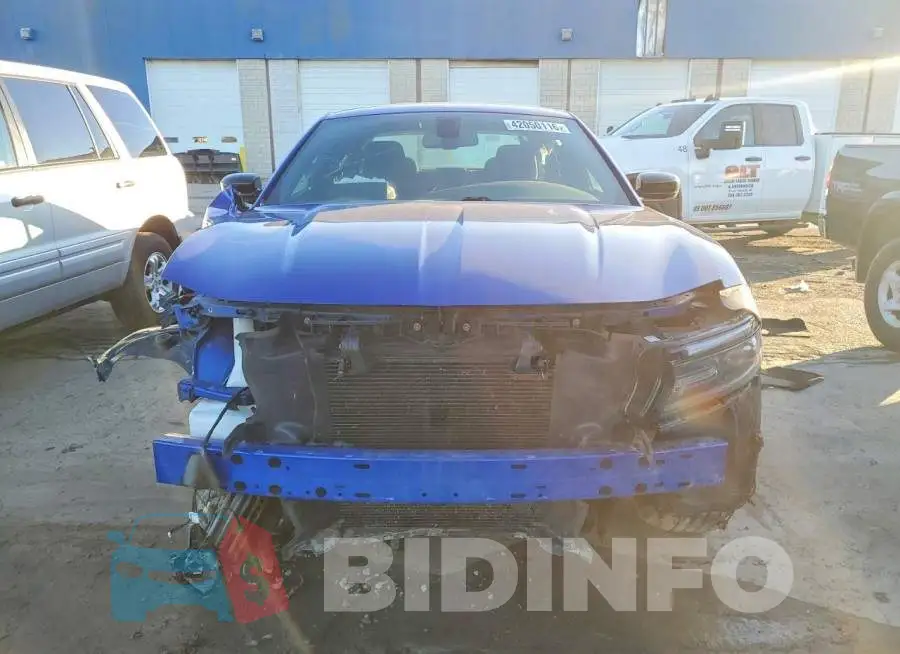 2C3CDXJG4JH337813 Photo# 5