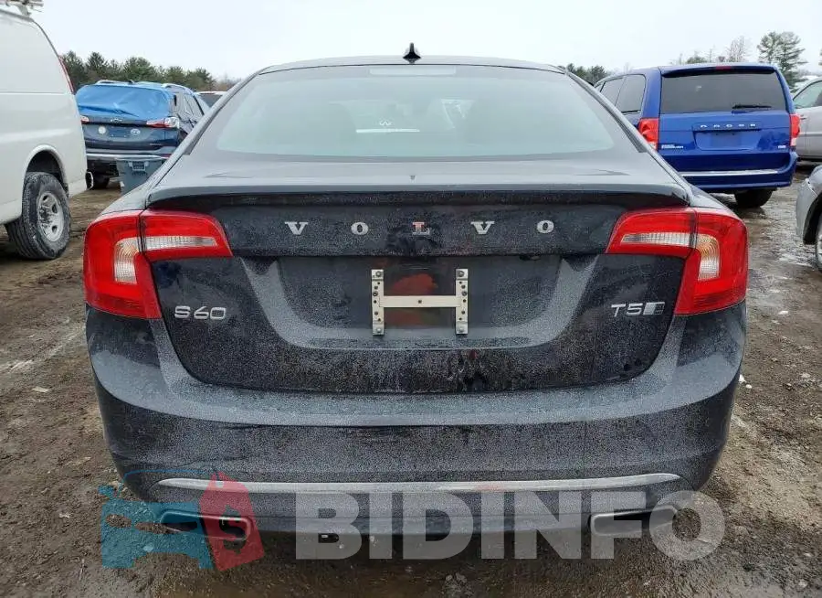 LYV402TK2JB168978 Photo# 6