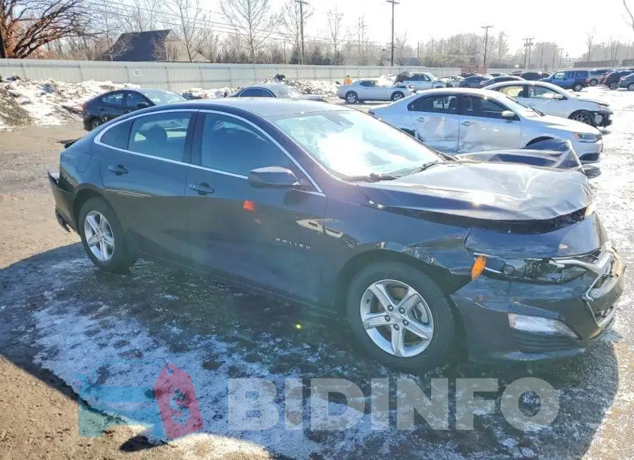 1G1ZD5ST7PF210465 Photo# 4