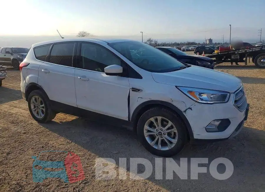 1FMCU0GD1KUA18220 Photo# 4