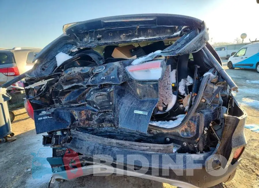 1FMCU9H6XLUA27391 Photo# 6