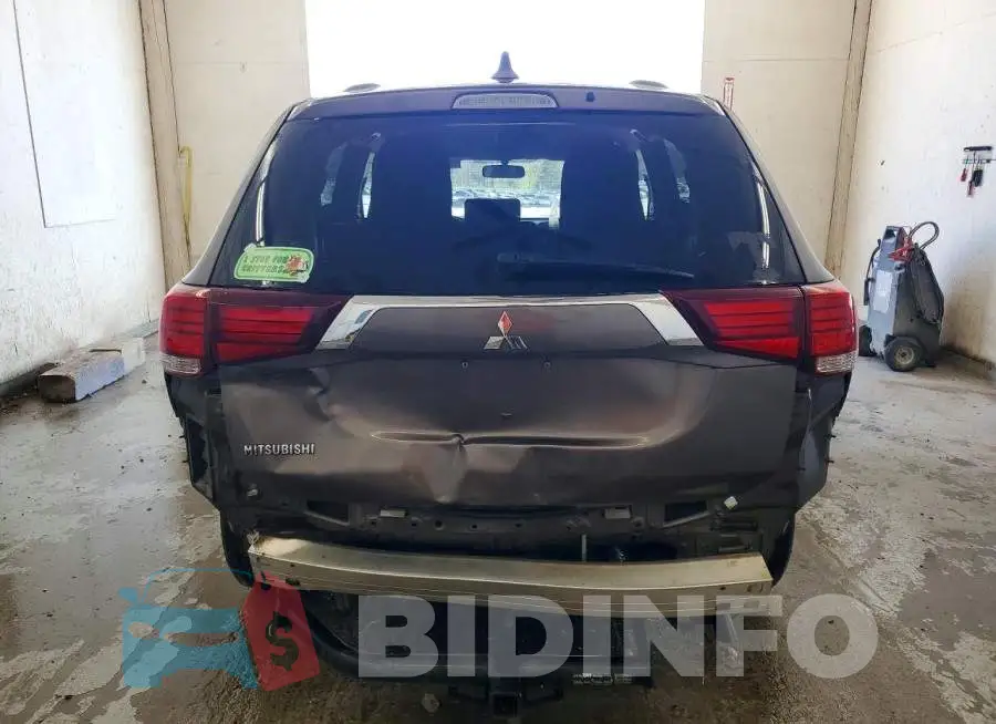JA4AD2A31JZ066013 Photo# 6