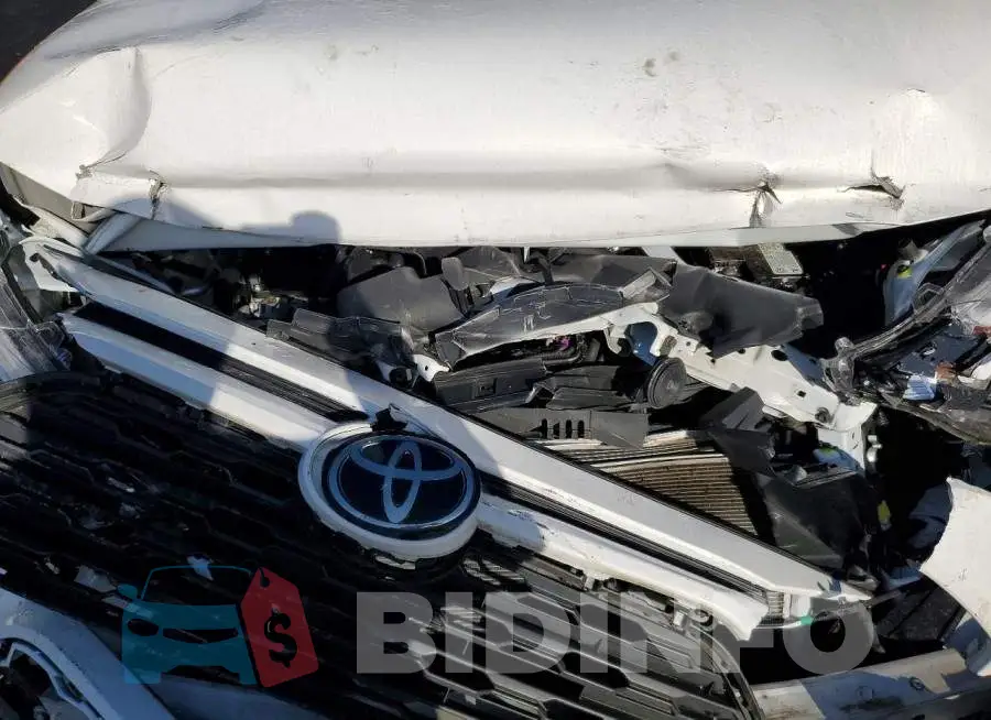 2T3G1RFV6RC424733 Photo# 11