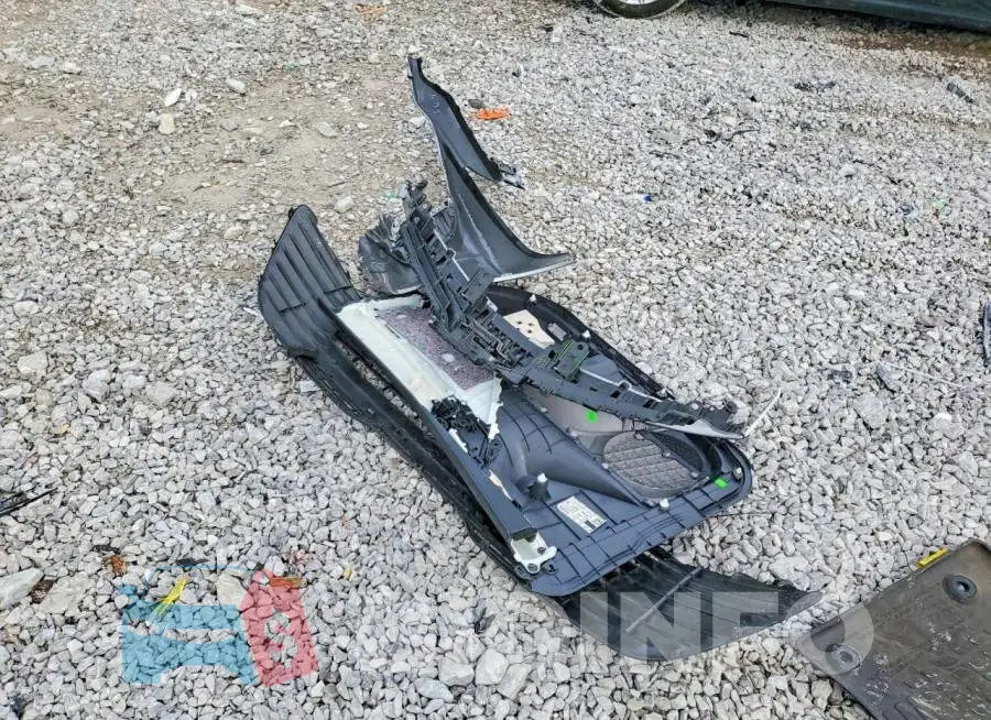 4T1F31AK4LU009168 Photo# 12