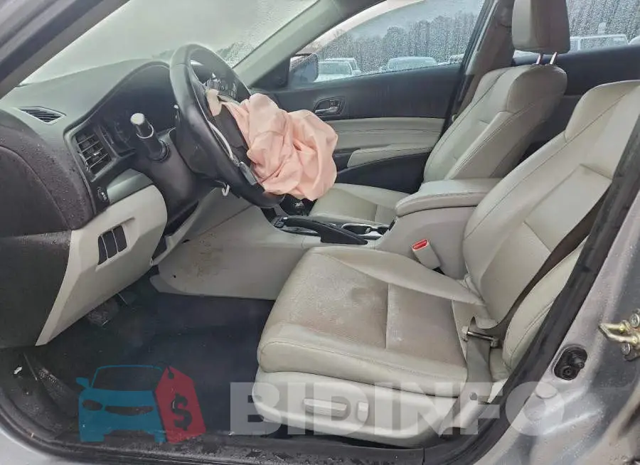19UDE2F72HA002889 Photo# 7