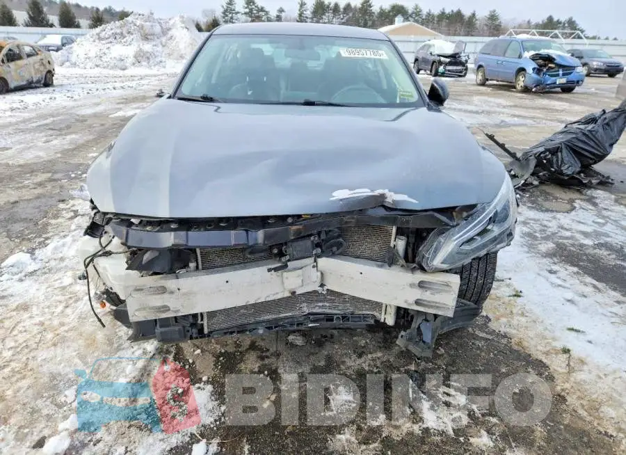 1N4BL4CV2KC218737 Photo# 5