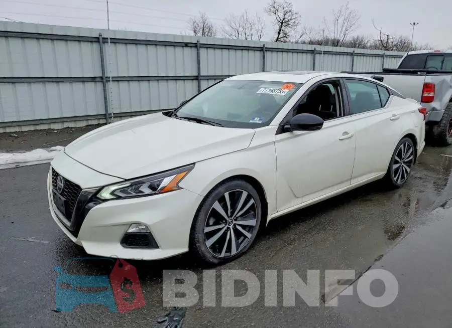 1N4BL4CV6KC125820 Photo# 1
