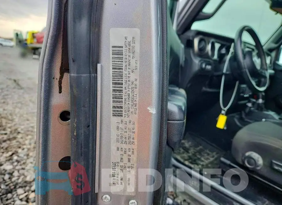 1C4GJXAG8JW152476 Photo# 12
