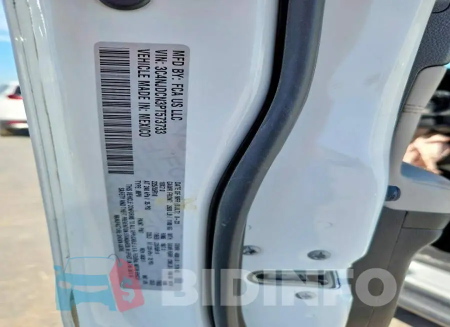 3C4NJDCN3PT573733 Photo# 12