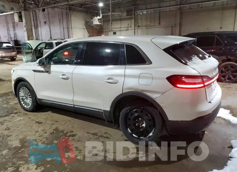 2LMPJ6J97KBL63196 Photo# 2