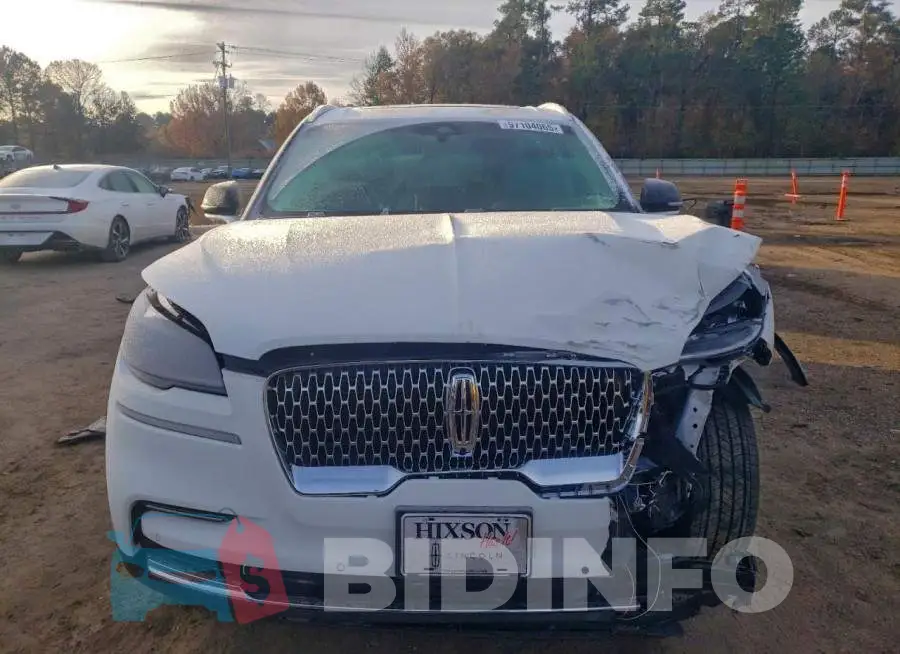 5LM5J7XC5RGL09407 Photo# 5