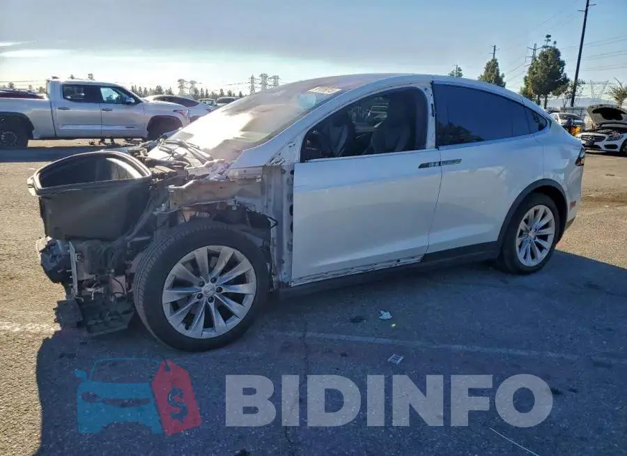 5YJXCDE20LF261304 Photo# 1