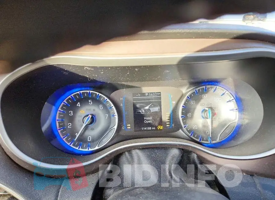 2C4RC1BG7JR252933 Photo# 9