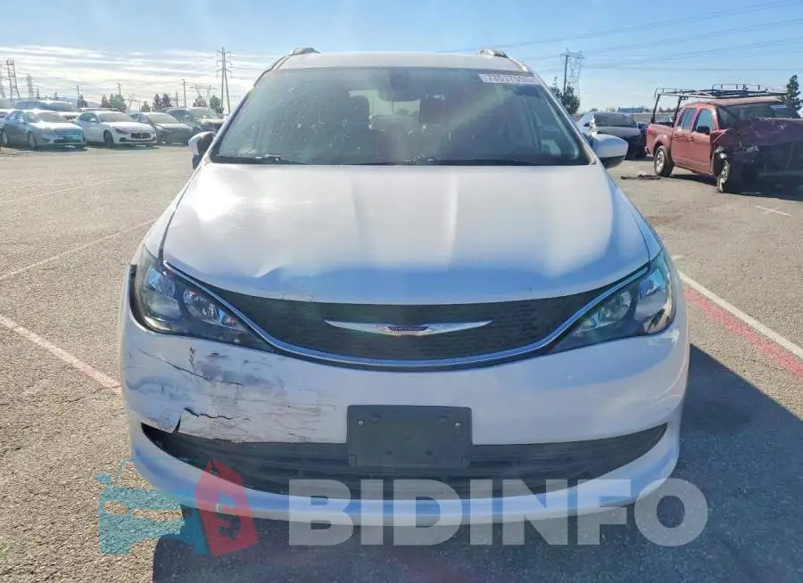 2C4RC1DG7LR157790 Photo# 5