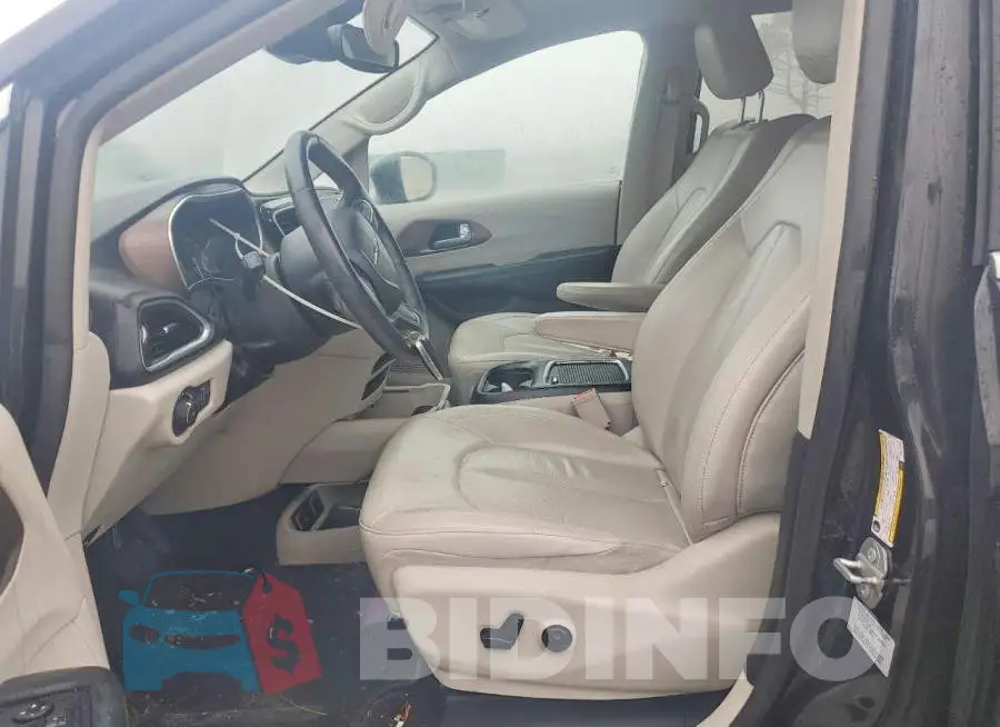 2C4RC1EG2HR517649 Photo# 7