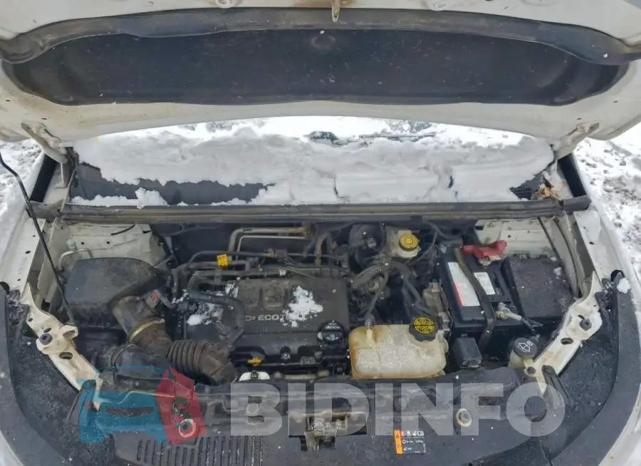 KL7CJPSB0JB673021 Photo# 12