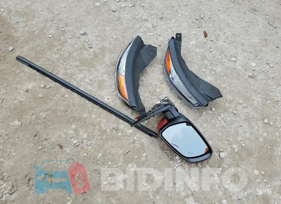 KMHRC8A36PU228802 Photo# 12