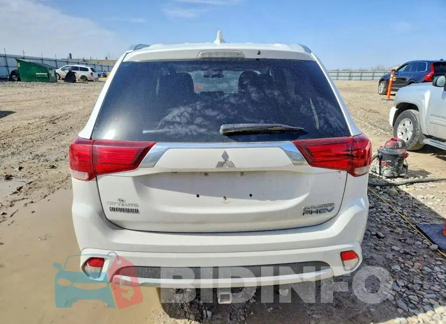 JA4J24A57JZ071767 Photo# 6