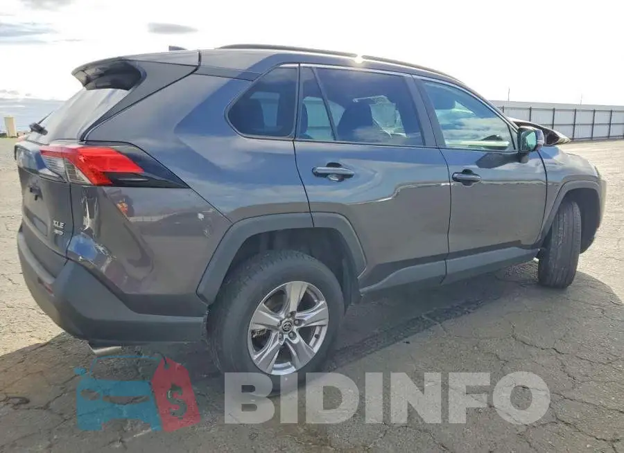 2T3P1RFV8SW532677 Photo# 3
