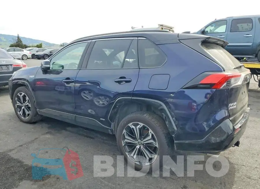 JTMFB3FV5MD072643 Photo# 2