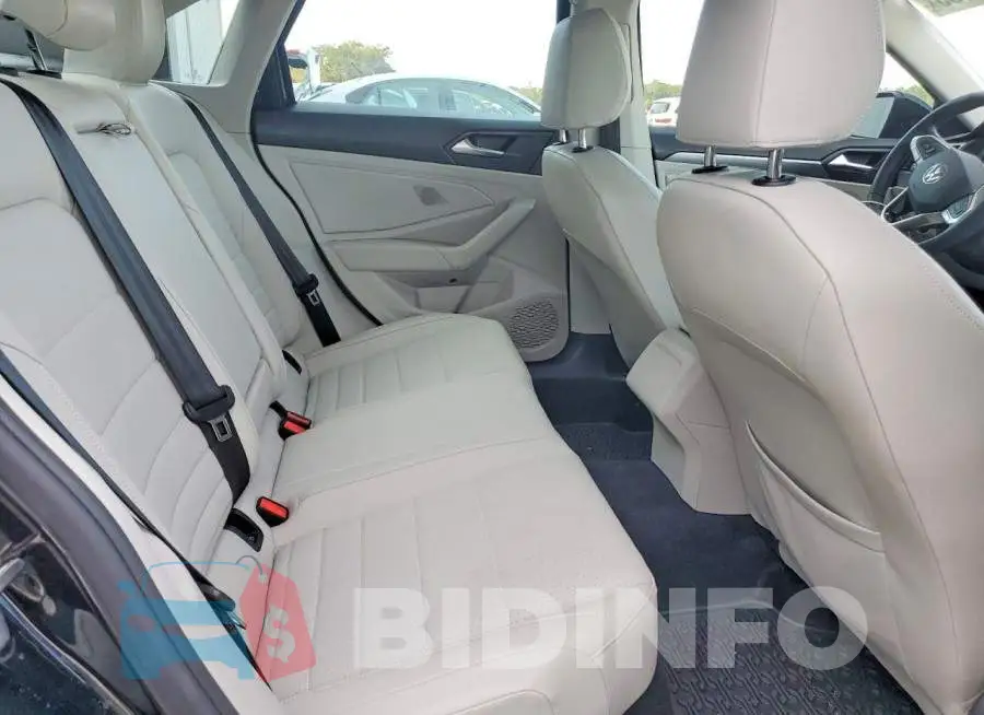 3VW7M7BU0RM071542 Photo# 10