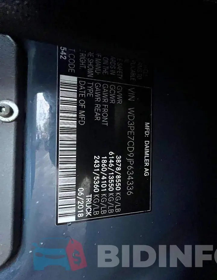 WD3PE7CD9JP634336 Photo# 10