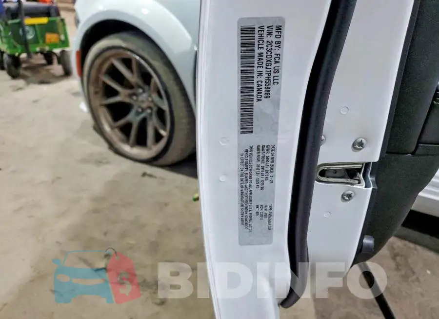 2C3CDXGJ7PH559869 Photo# 12