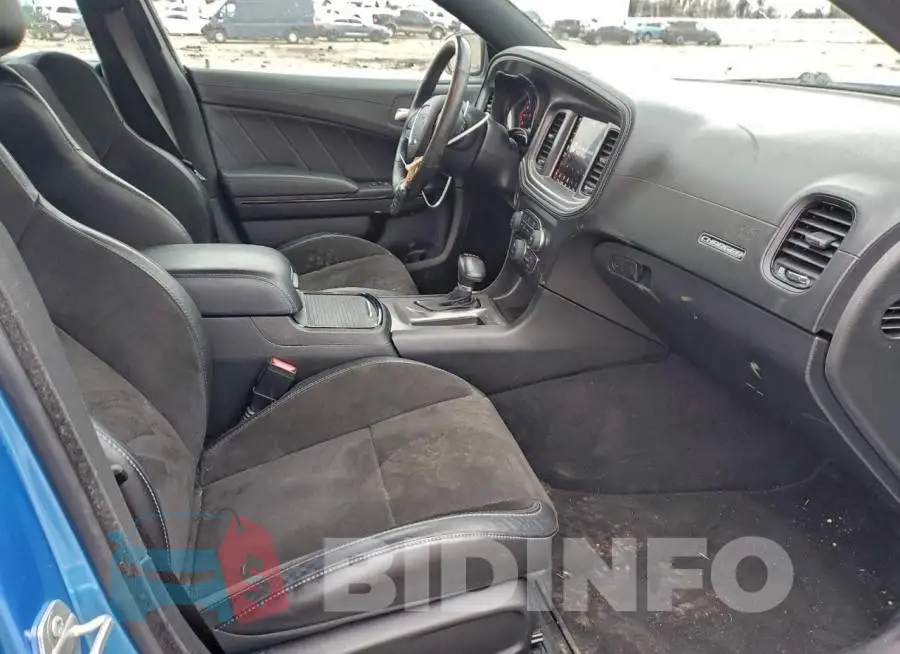 2C3CDXHG6PH622348 Photo# 7