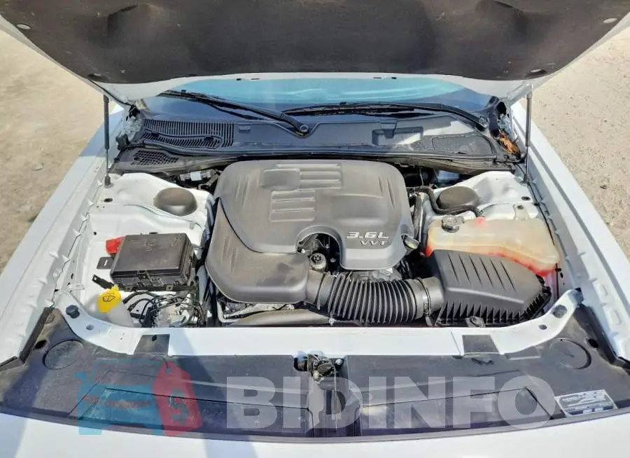 2C3CDZAG4PH565735 Photo# 11