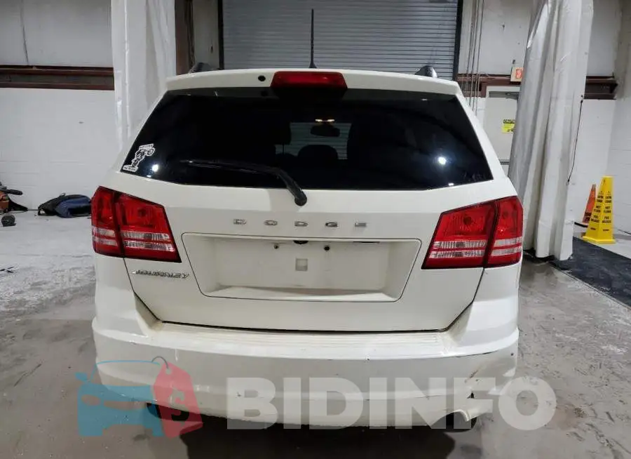 3C4PDCAB9JT496232 Photo# 6