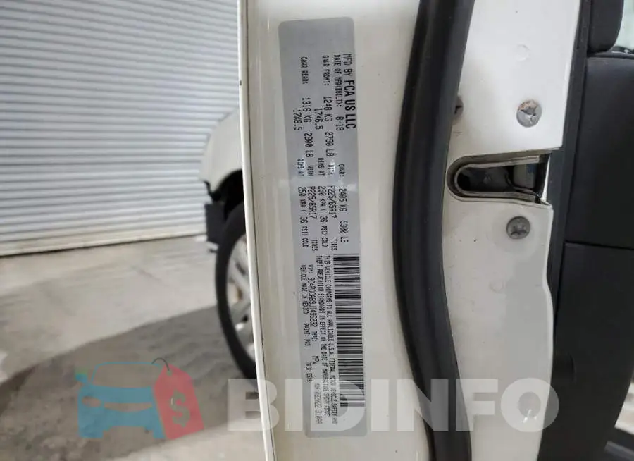 3C4PDCAB9JT496232 Photo# 13