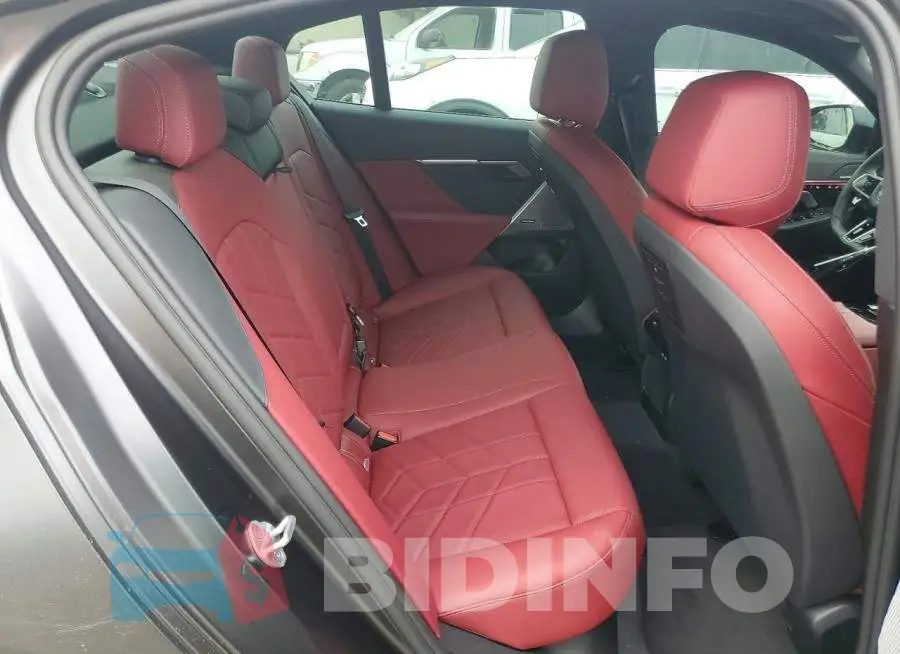 WBY33FK03SCT40991 Photo# 10