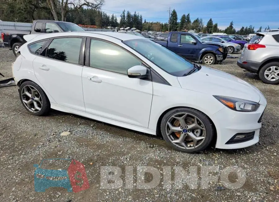 1FADP3L93JL317138 Photo# 4