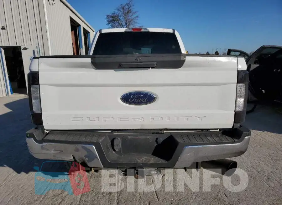 1FT7W2BT2HEC46112 Photo# 6