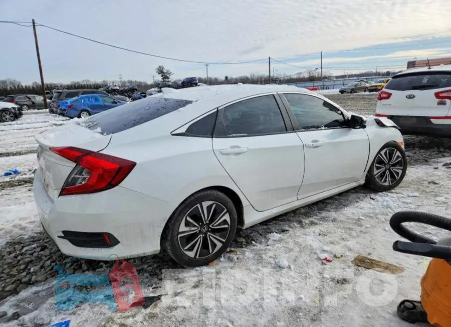 2HGFC1F35HH637886 Photo# 3