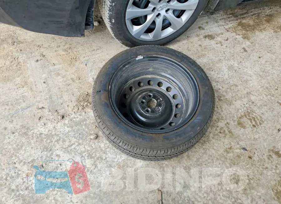 5YFB4MDE5SP272188 Photo# 12
