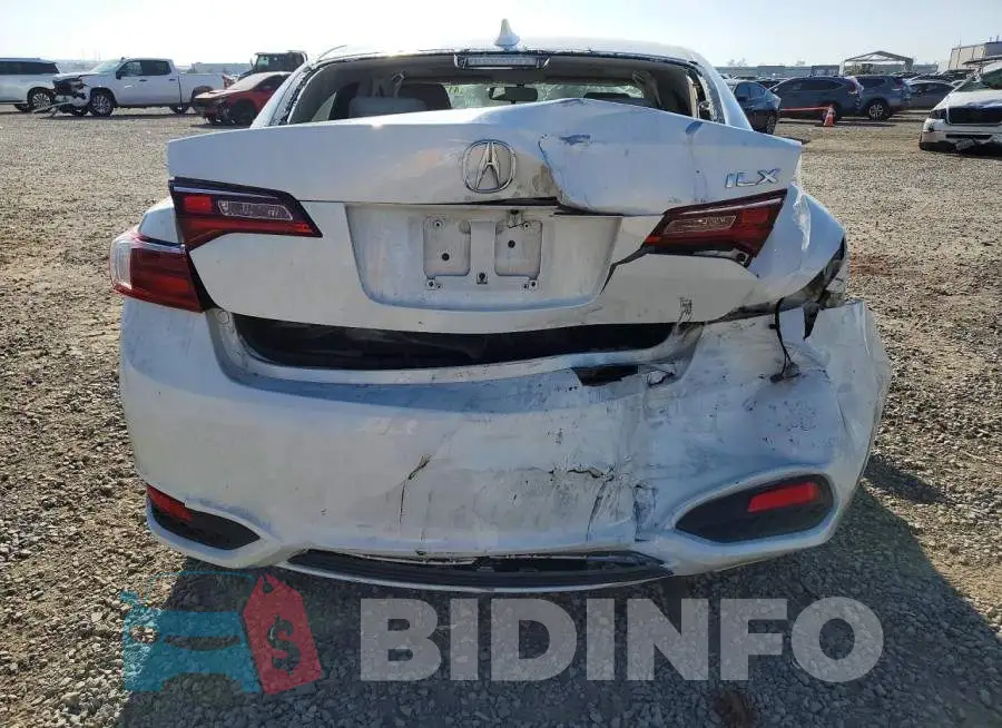 19UDE2F35JA002369 Photo# 6