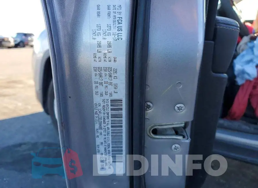 1C4PJLCB2JD604895 Photo# 13