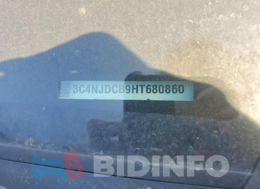 3C4NJDCB9HT680860 Photo# 13
