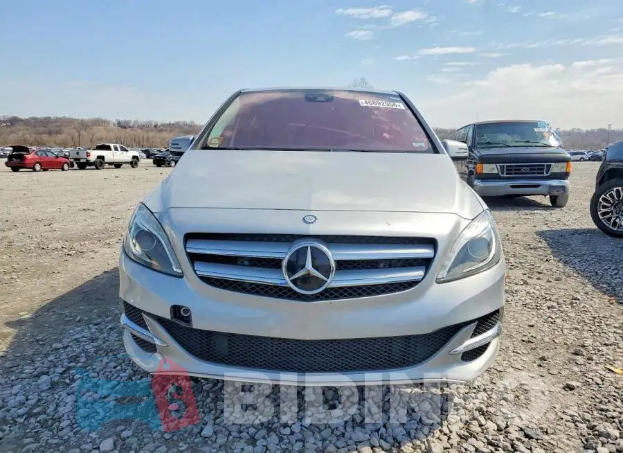 WDDVP9AB3HJ013083 Photo# 5
