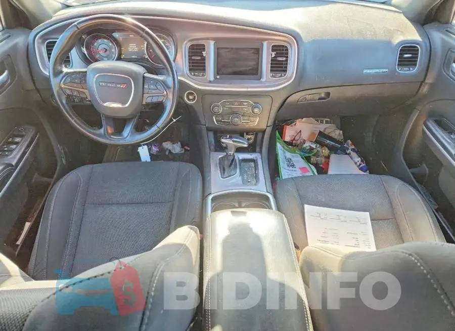 2C3CDXBG8KH636365 Photo# 8