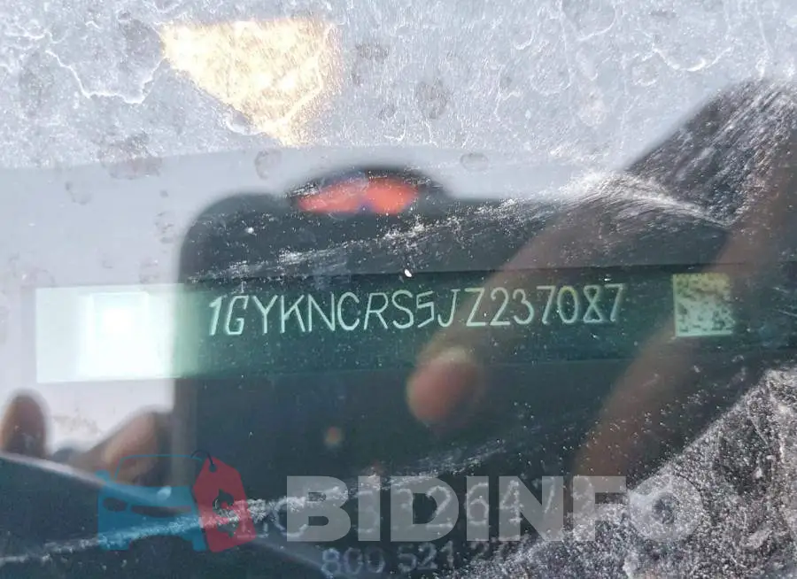 1GYKNCRS5JZ237087 Photo# 14