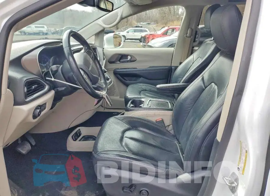 2C4RC1EG0LR143115 Photo# 7