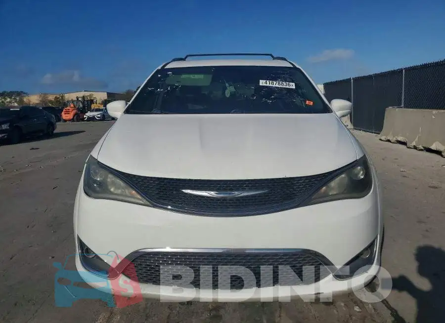 2C4RC1EG5HR543680 Photo# 5